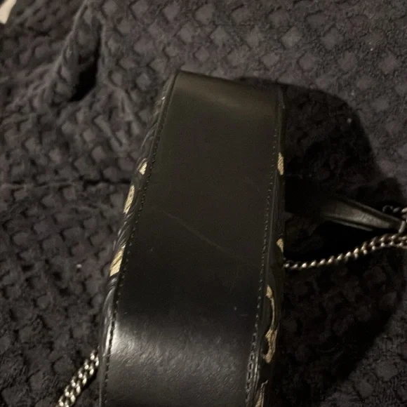 Gucci Crossbody - Picture 4 of 5